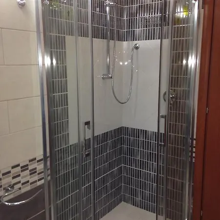 Konukevi Vittorio *